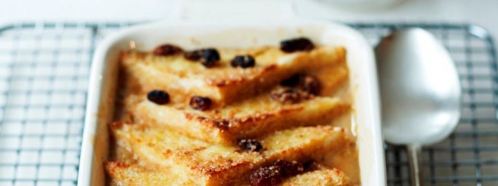 Classic Bread And Butter Pudding | Eggcellentrecipes.com